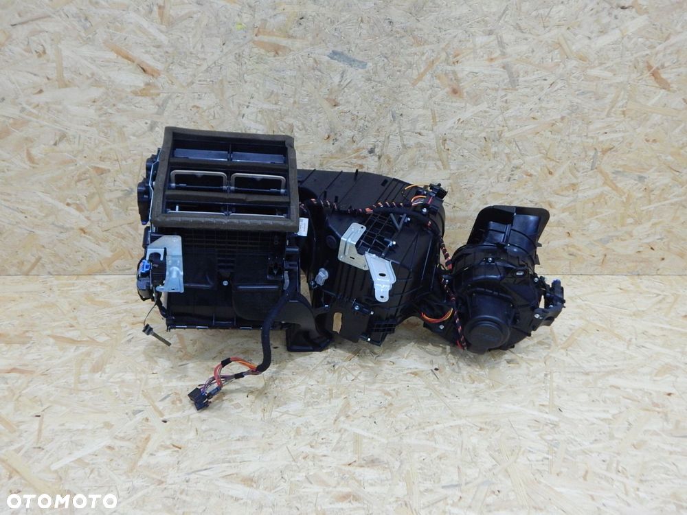 vw t5 nagrzewnica dmuchawa przód 7e1820005f - 1