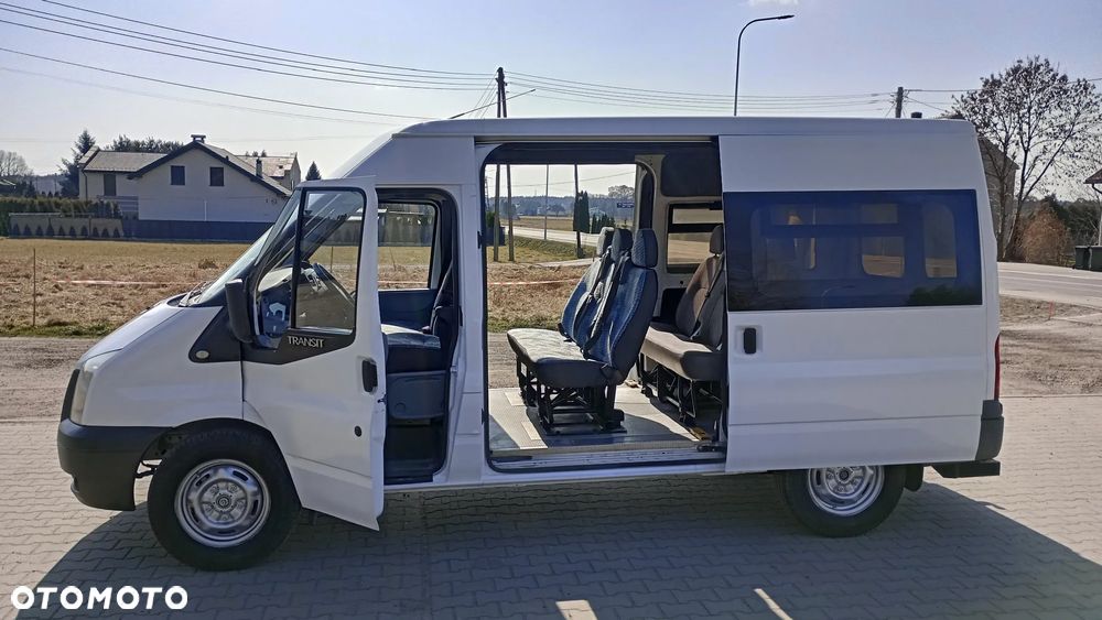 Ford Transit - 12