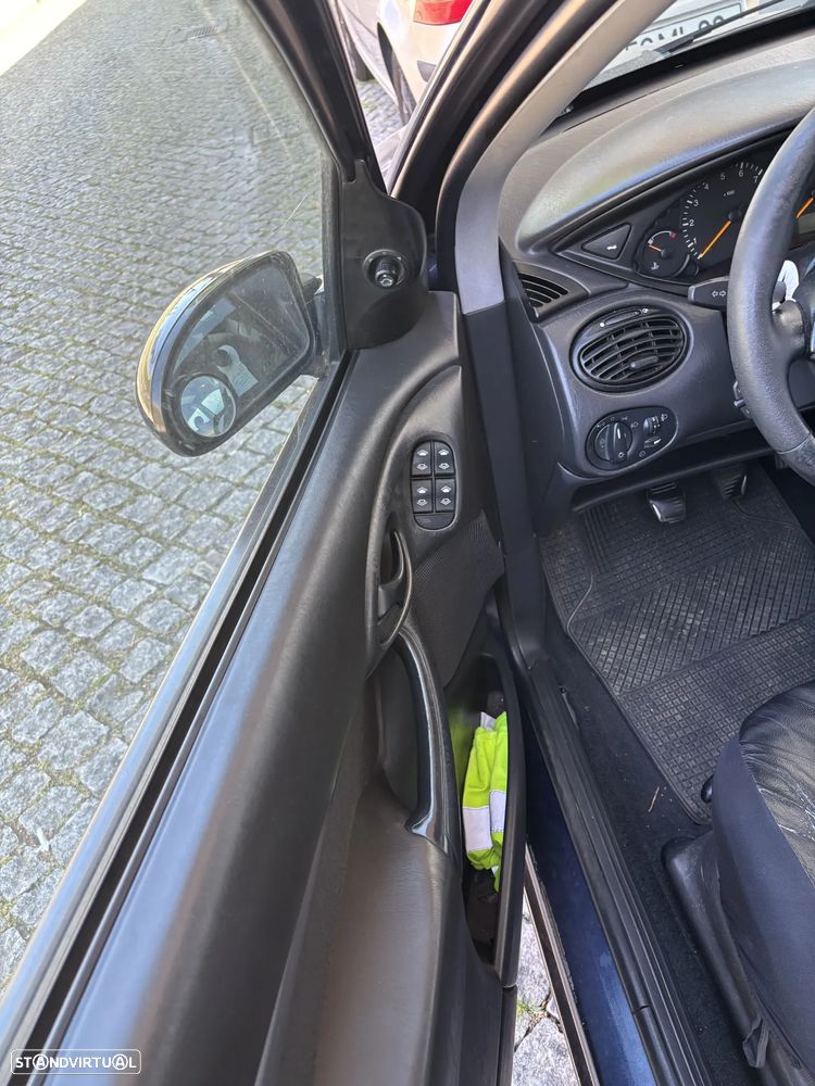 Ford Focus 1.4 Trend - 10
