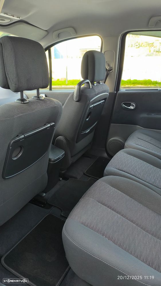 Renault Scénic 1.5 dCi Dynamique S - 41