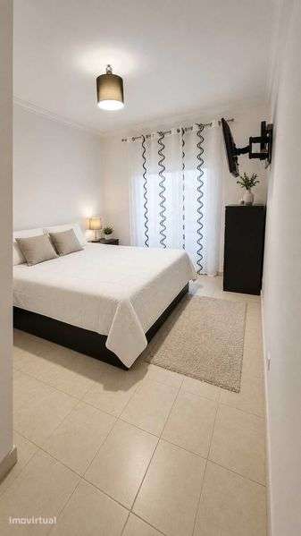 T2 no centro de Albufeira com piscina, garagem e arrecadação - Grande imagem: 5/10