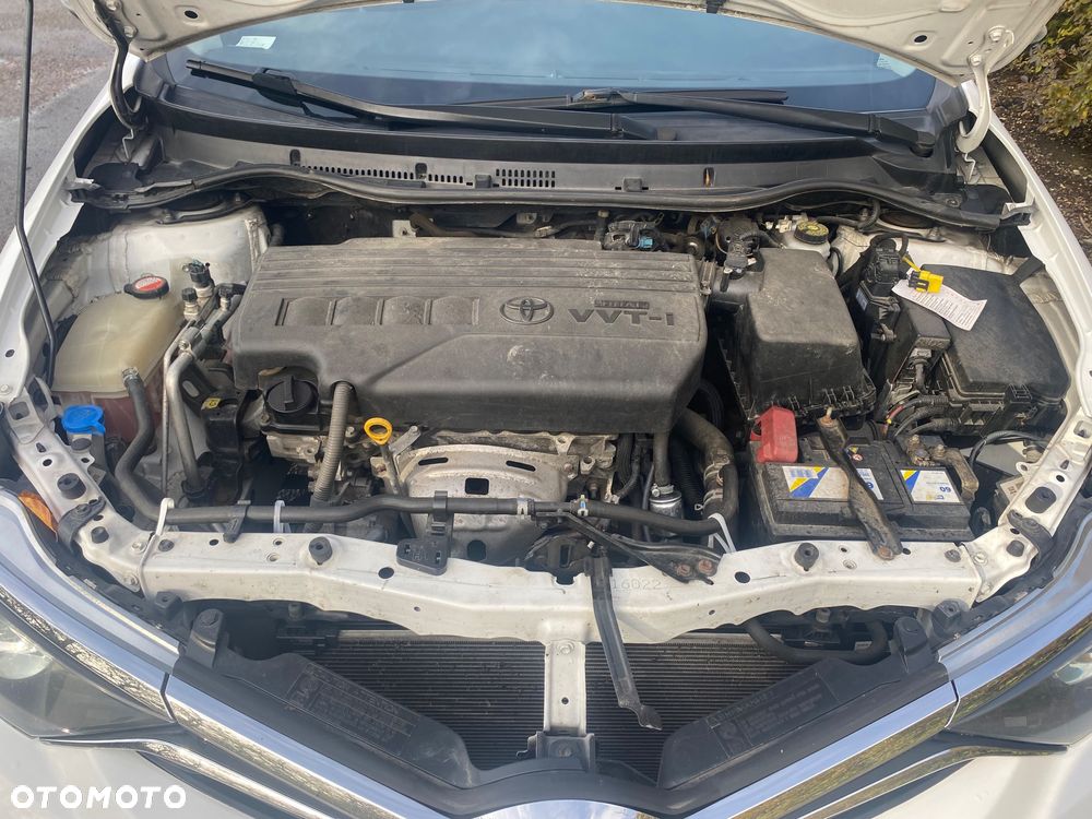 Toyota Auris 1.33 VVT-i Comfort - 12