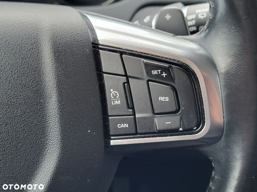 Land Rover Discovery Sport - 27