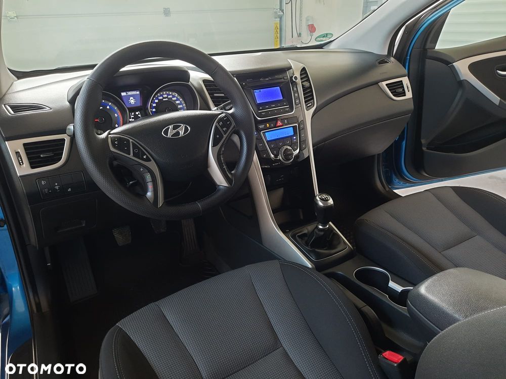 Hyundai i30 1.4 CRDi Premium - 22