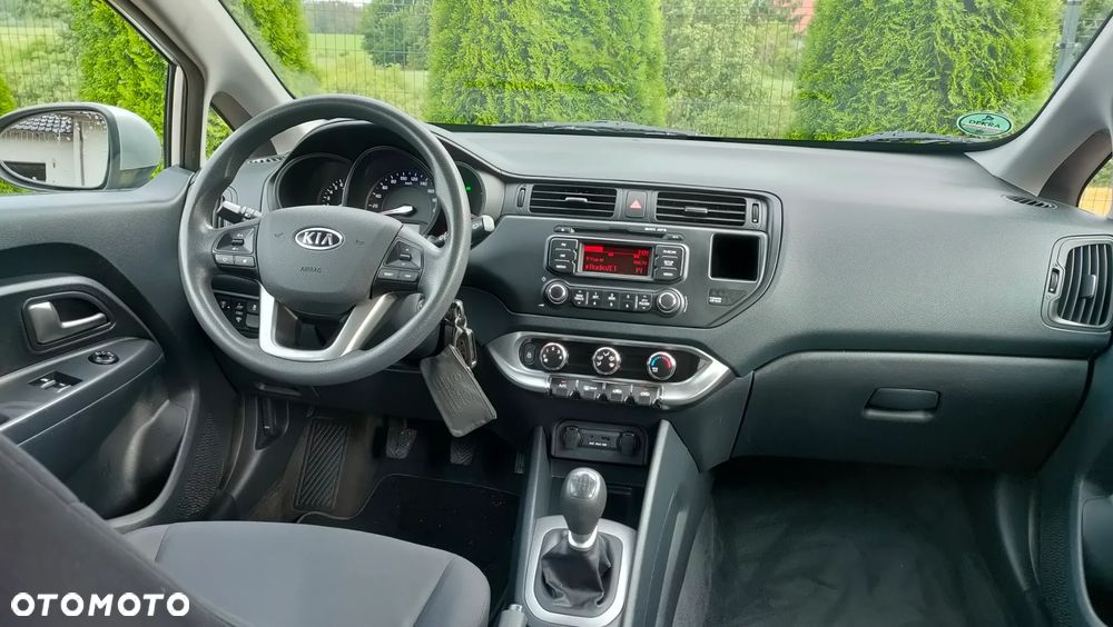 Kia Rio 1.4 Dream Team Edition - 9