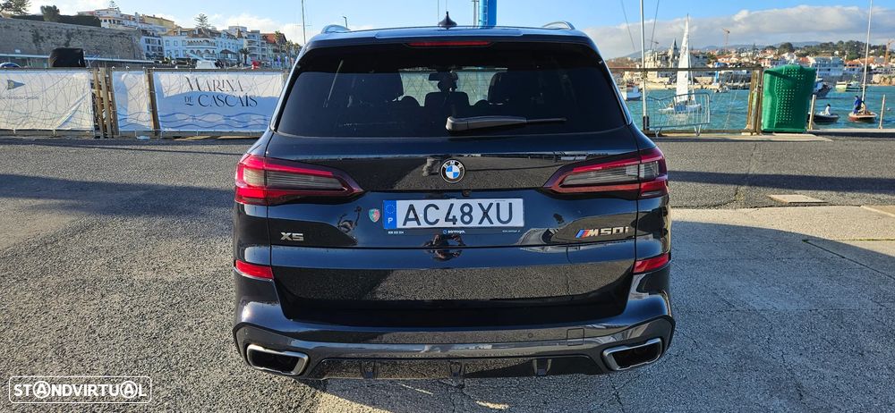 BMW X5 M50i - 16