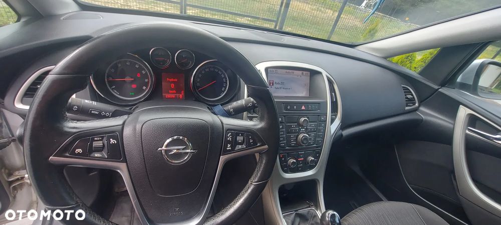 Opel Astra - 11