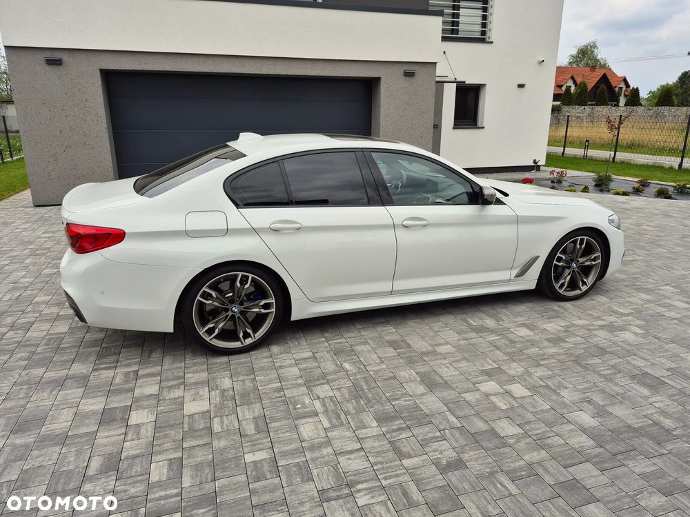 BMW Seria 5 M550i xDrive sport - 5