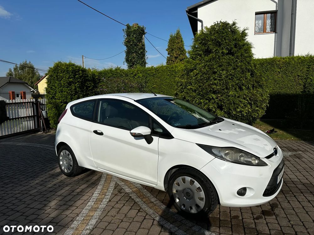 Ford FIESTA - 2