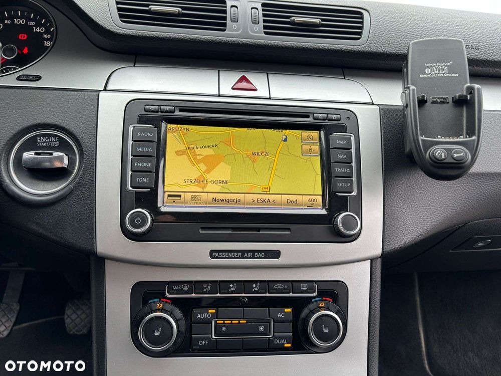 Volkswagen Passat 2.0 TDI DPF Comfortline - 14