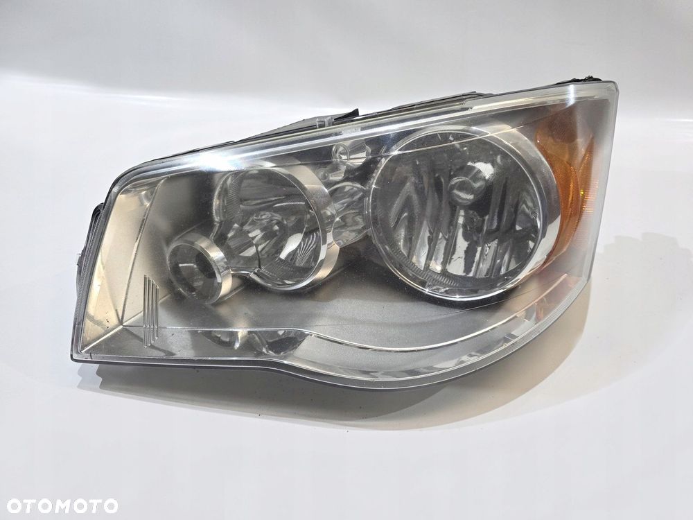 reflektor lampa przód lewy chrysler voyager town country usa 05113337ae - 1