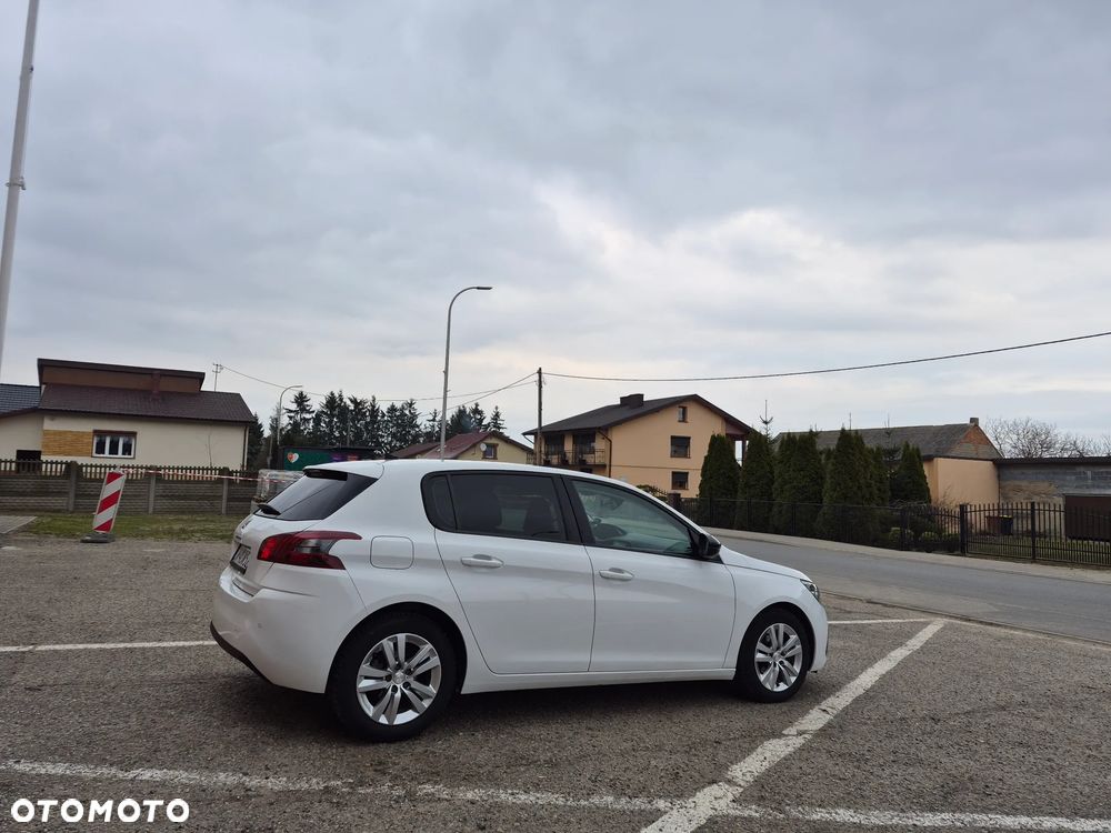 Peugeot 308 - 4