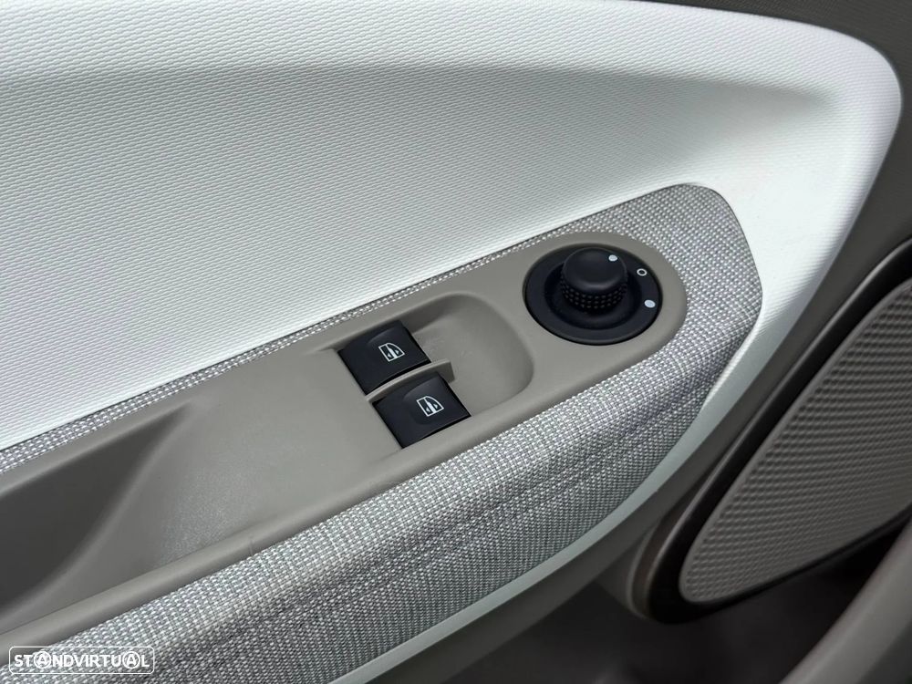 Renault Zoe (c/ Bateria) 41 kwh Intens - 24