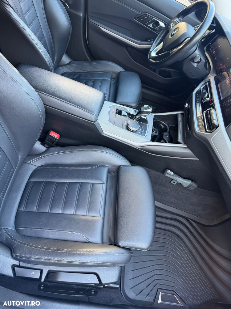 BMW 3 Series 2019 — imagine 14