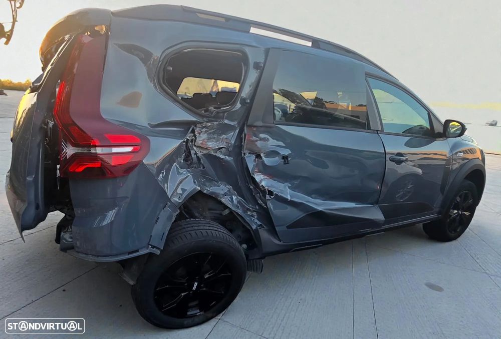 Dacia Jogger 1.0 TCe 90 ECO-G 91 CV – 2021 - VIATURA PARA PEÇAS! - 4