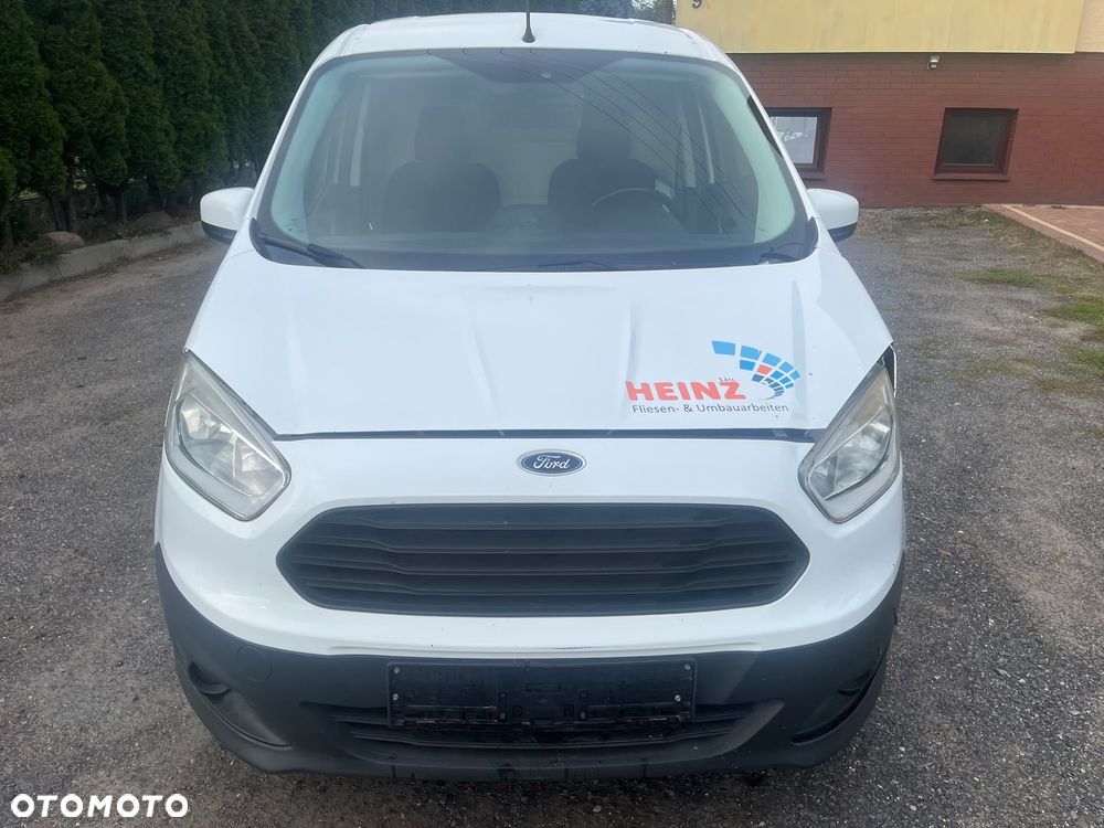 Ford Transit Courier - 3