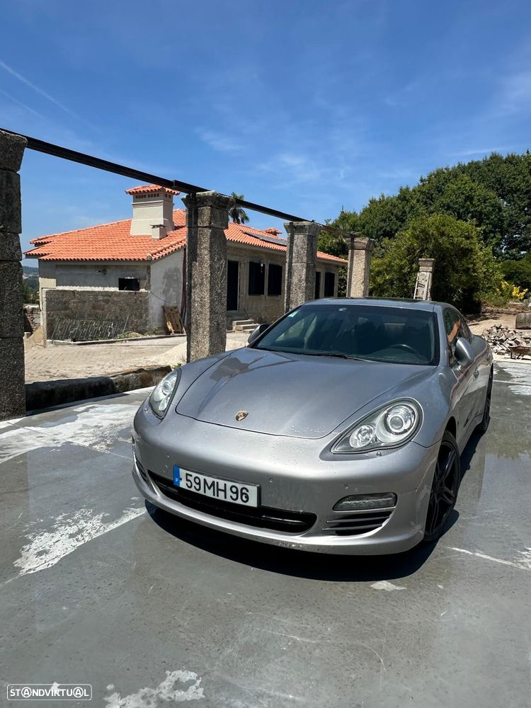 Porsche Panamera 3.0 V6 - 1