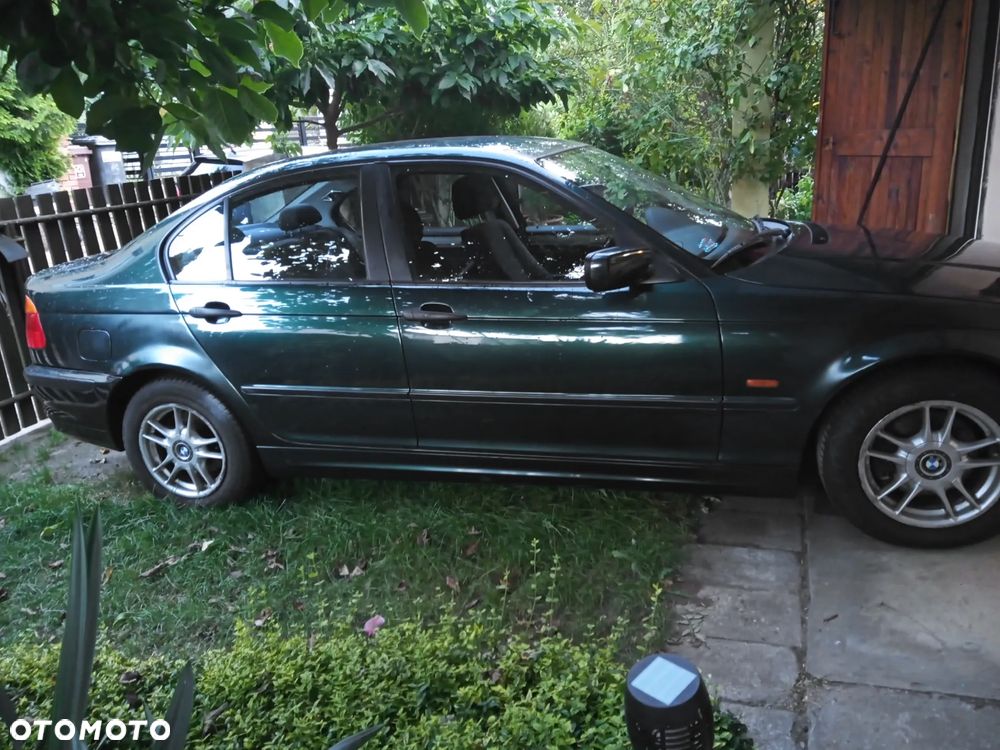 BMW Seria 3 318i - 7