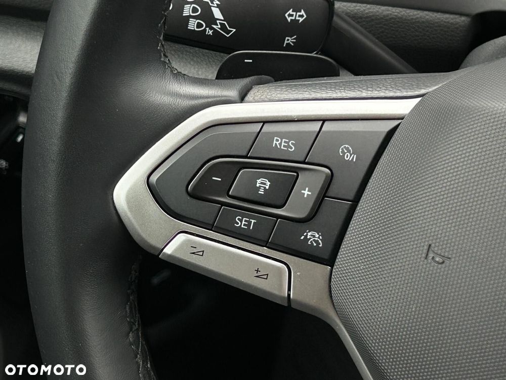 Volkswagen T-Roc 1.5 TSI Life Plus DSG - 22
