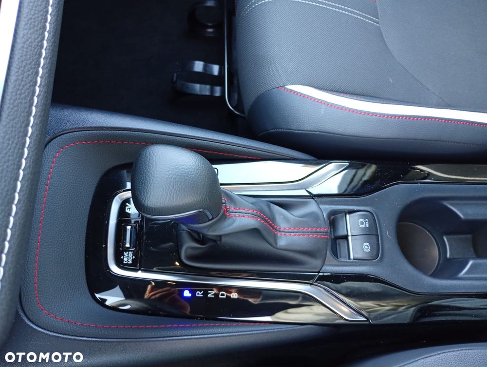 Toyota Corolla 1.8 Hybrid GR Sport - 23