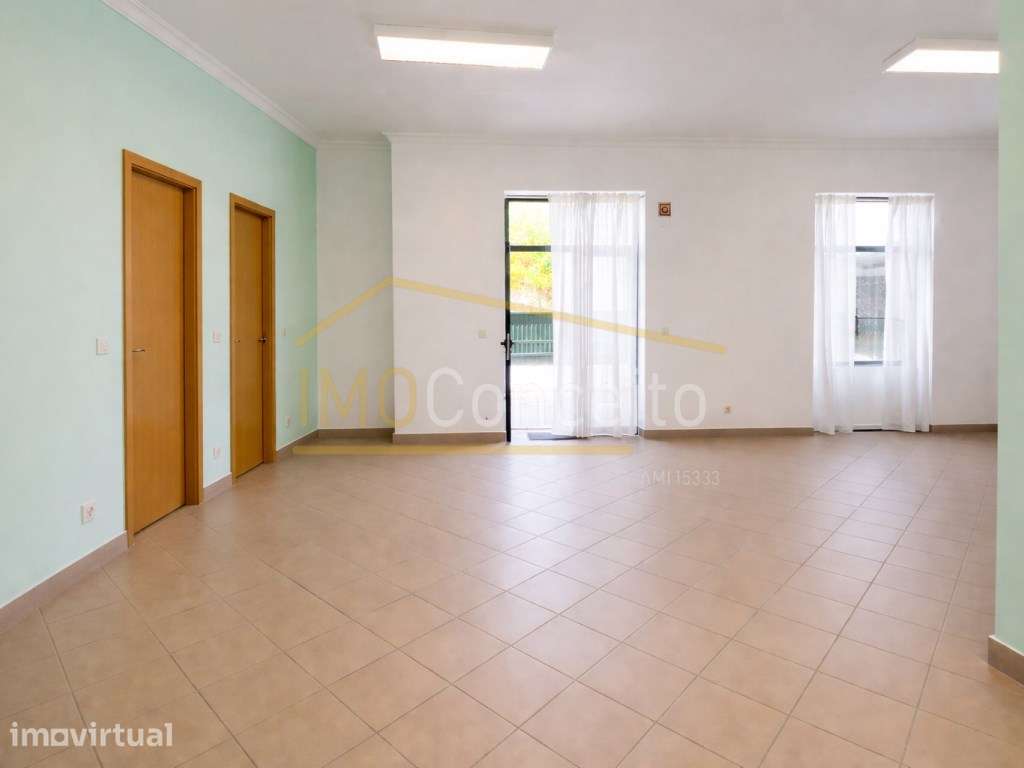Loja com grande terraço - Habitação ou Serviços (TORRES NOVAS) - Grande imagem: 3/26