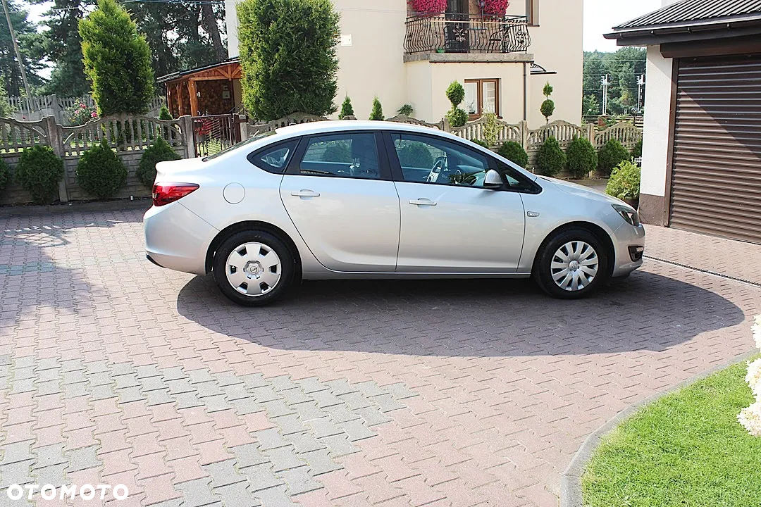 Opel Astra IV 1.6 Cosmo - 5
