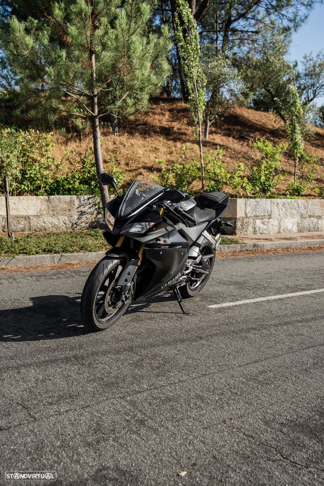 Yamaha YZF R125 - 1