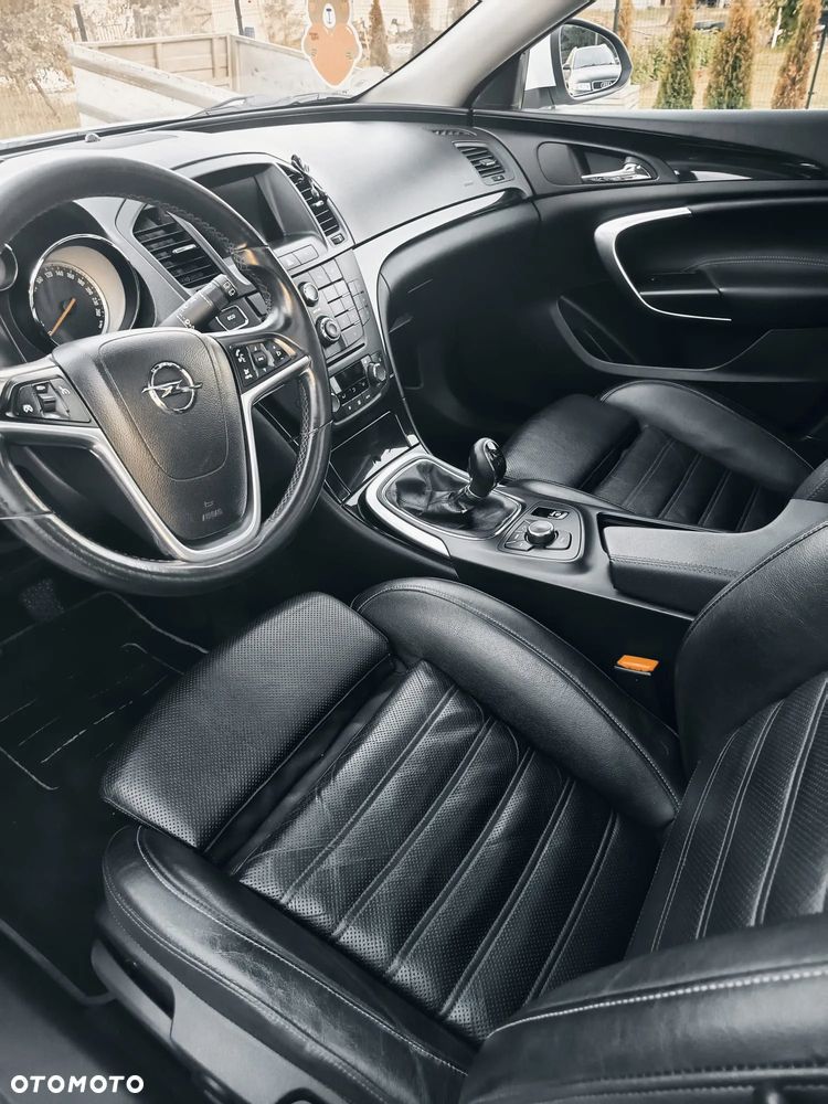 Opel Insignia - 10