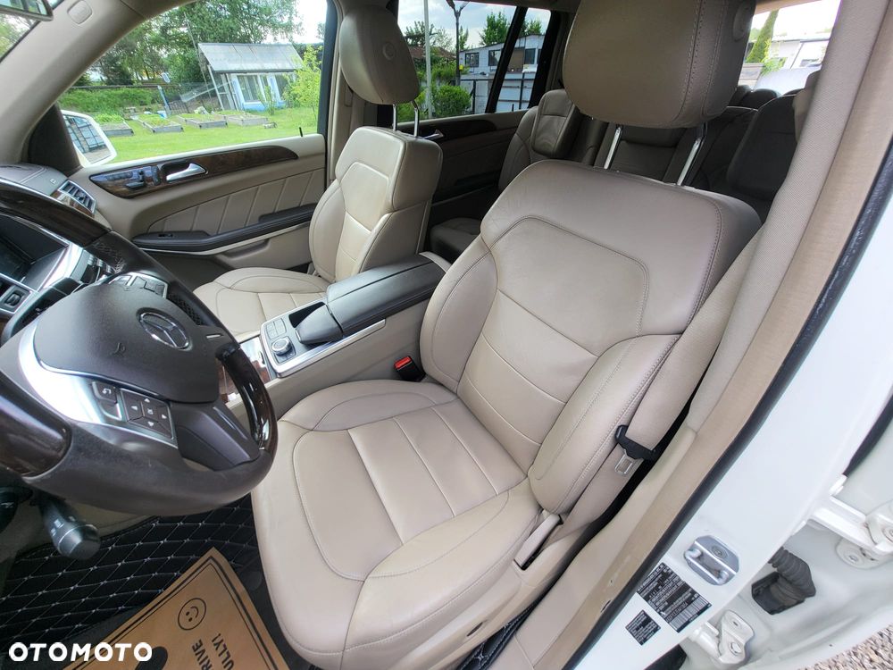 Mercedes-Benz GL - 11