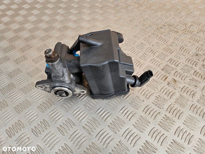 POMPA WSPOMAGANIA ZF 7685900103 IVECO EUROCARGO 3.9 5.9 TECTOR 00-15 rok - 3