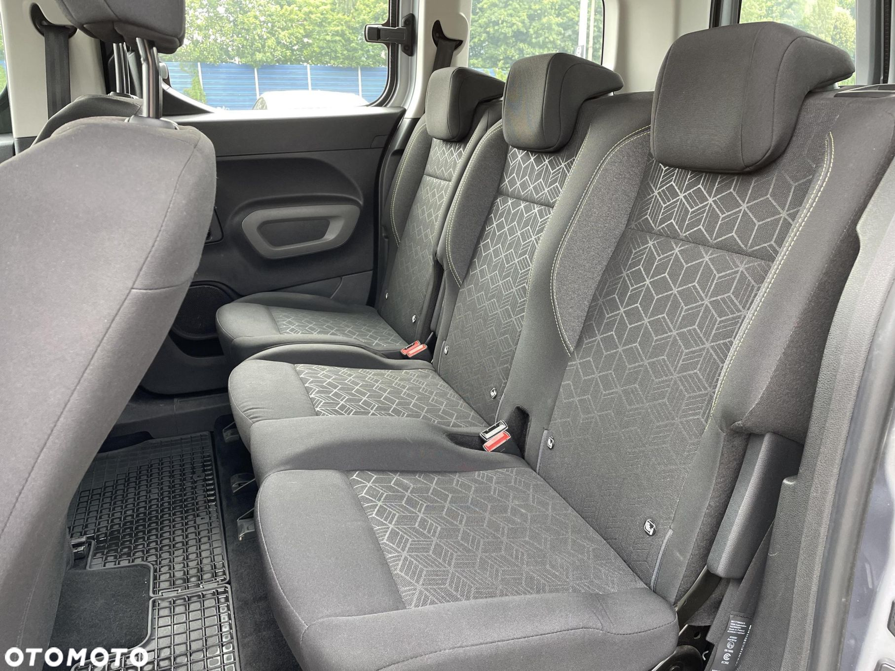 Peugeot Rifter 1.5 BlueHDI Active S&S - 16