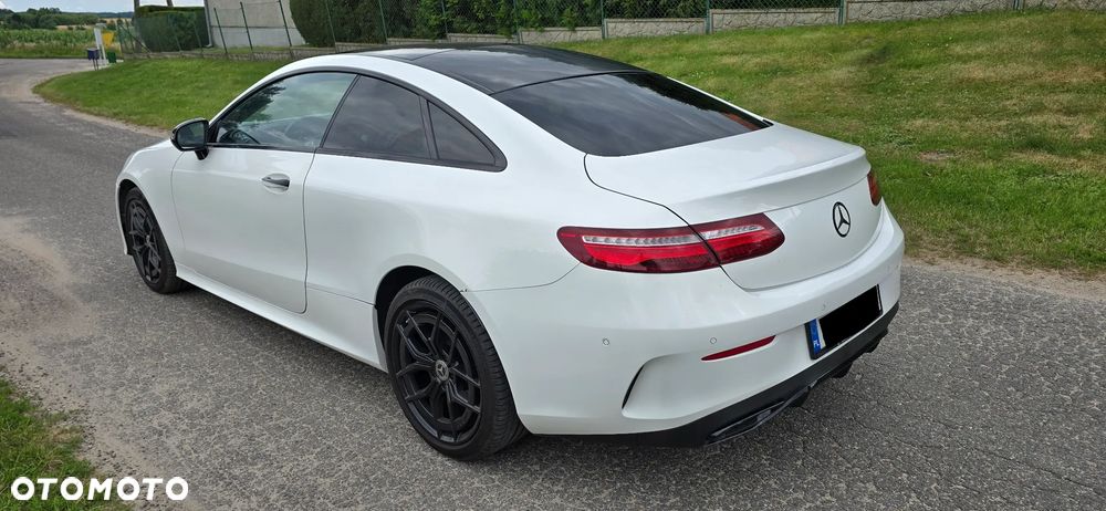 Mercedes-Benz Klasa E 220 d 4-Matic 9G-TRONIC - 2