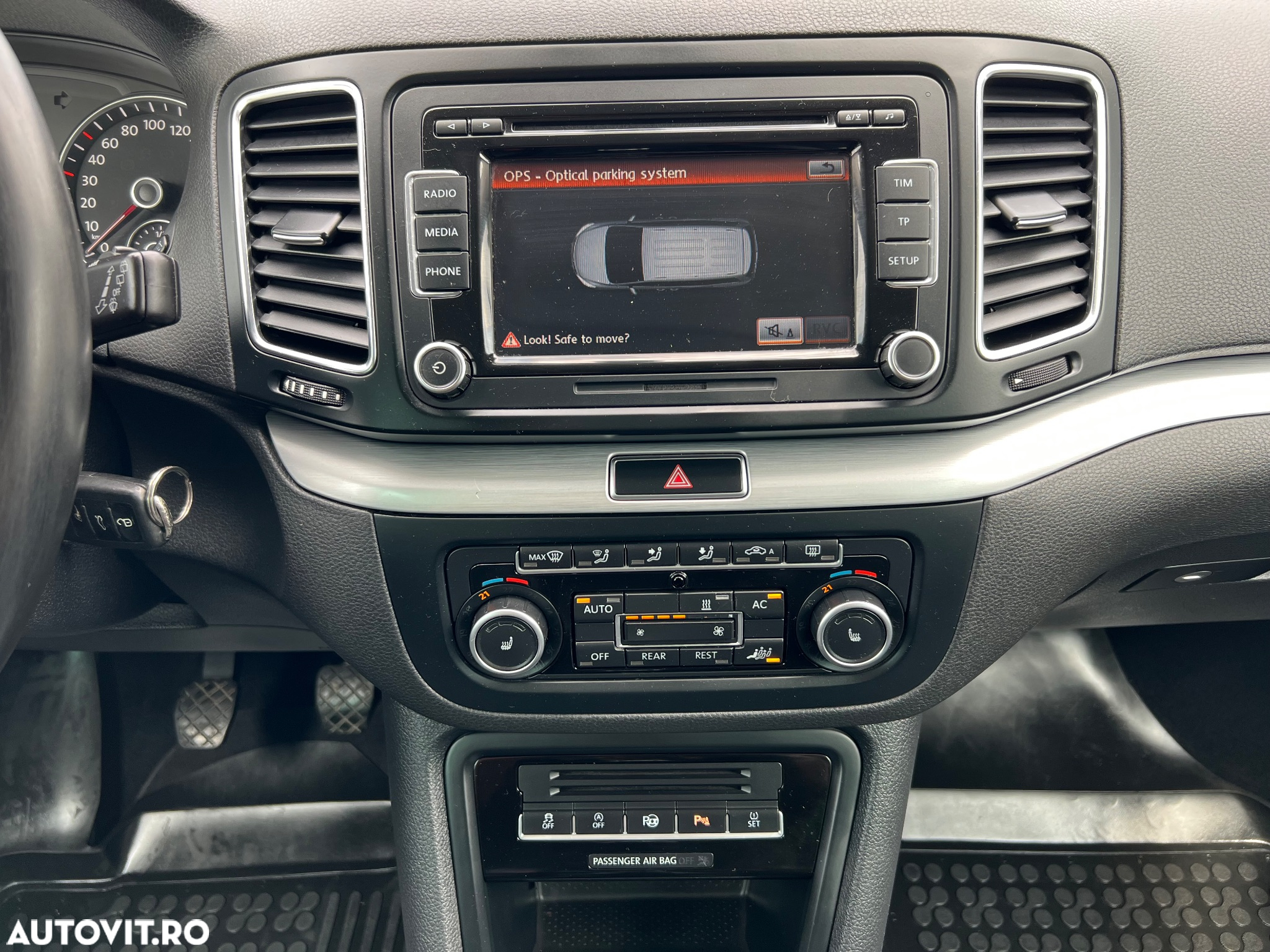 Volkswagen Sharan 2.0 TDI BlueMotion Technology Highline - 17