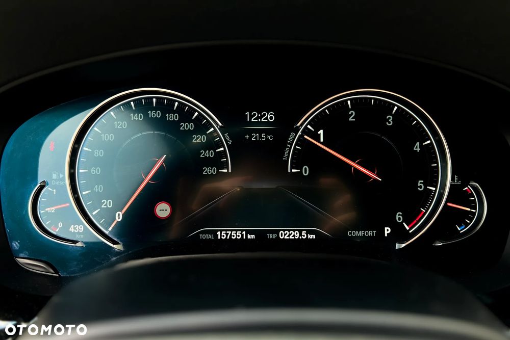 BMW Seria 5 520d xDrive M Sport sport - 24