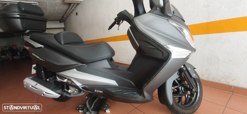 Sym GTS GTS125i - 10