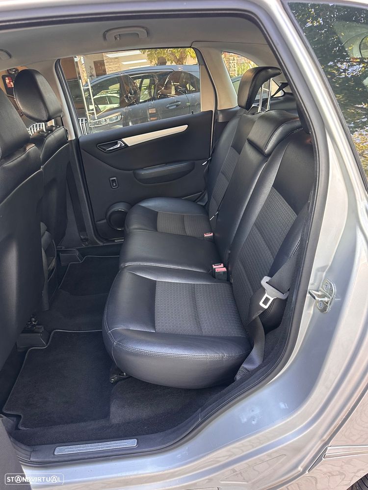 Mercedes-Benz B 200 CDi - 7