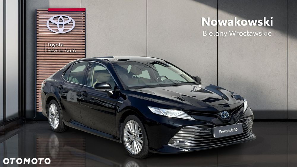 Toyota Camry 2.5 Hybrid Executive CVT - 6