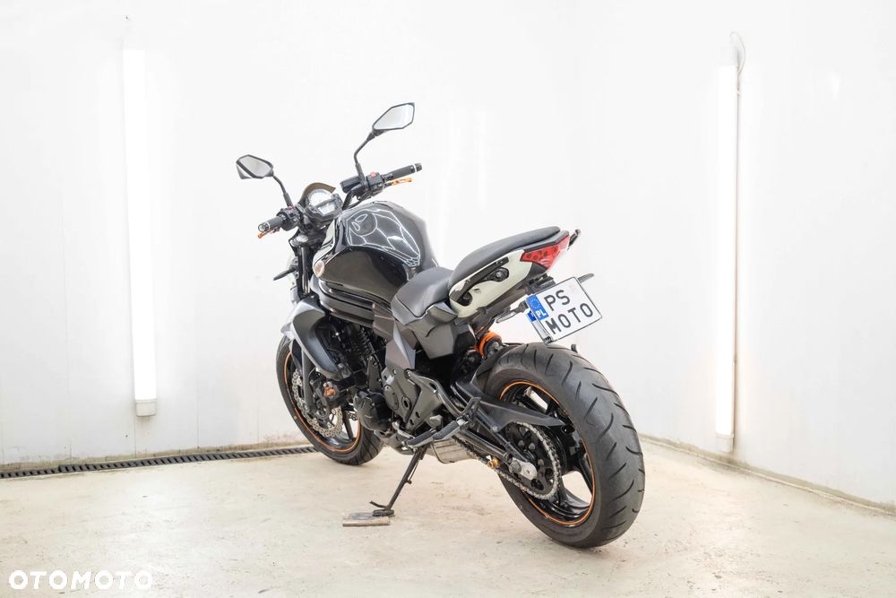 Kawasaki ER - 9