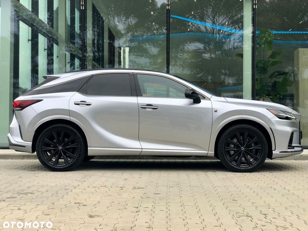 Lexus RX - 4