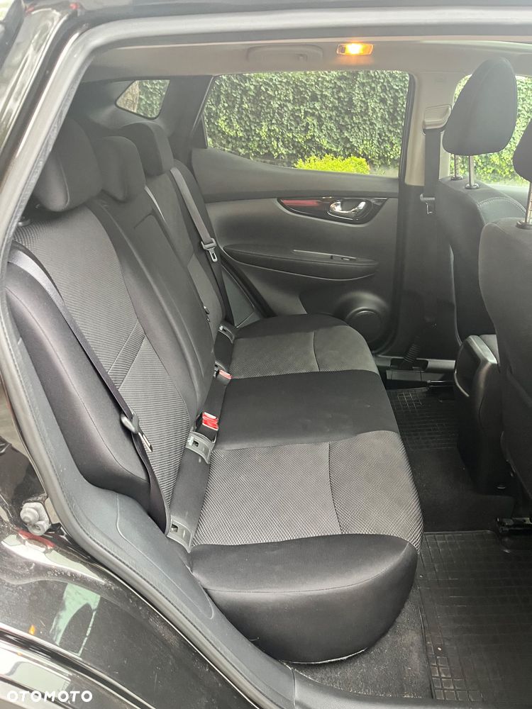Nissan Qashqai 1.6 DIG-T N-Connecta - 3