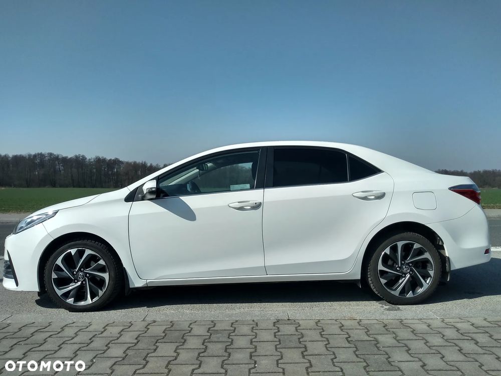 Toyota Corolla 1.6 Comfort - 1