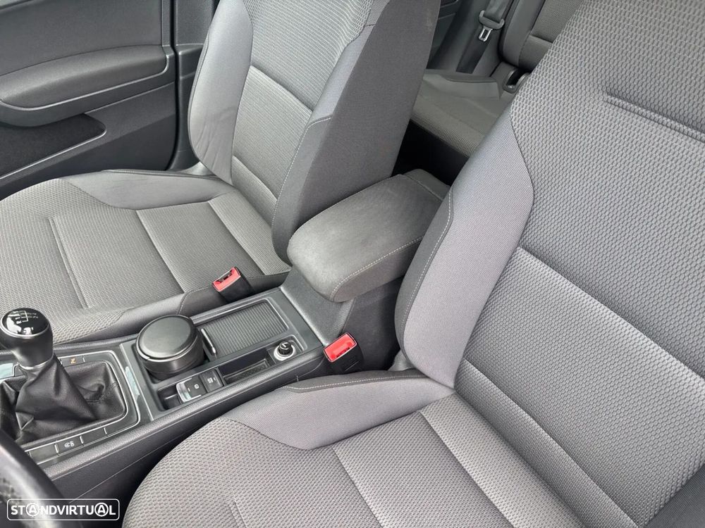 VW Golf Variant 1.6 TDi Confortline - 18