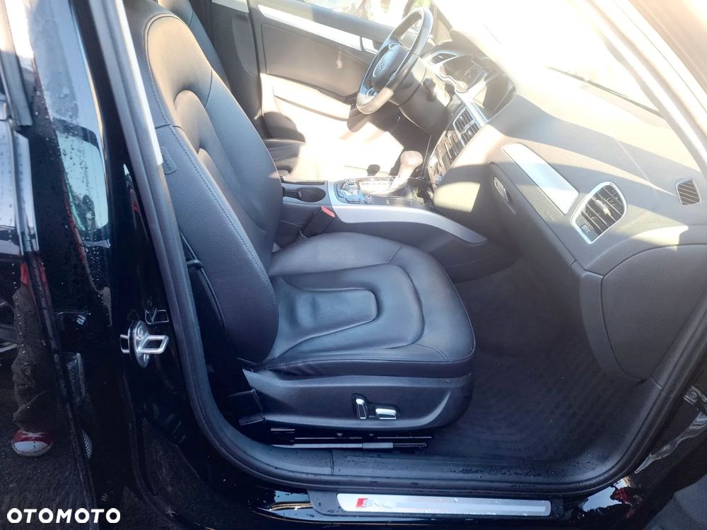 Audi A4 Limousine - 13
