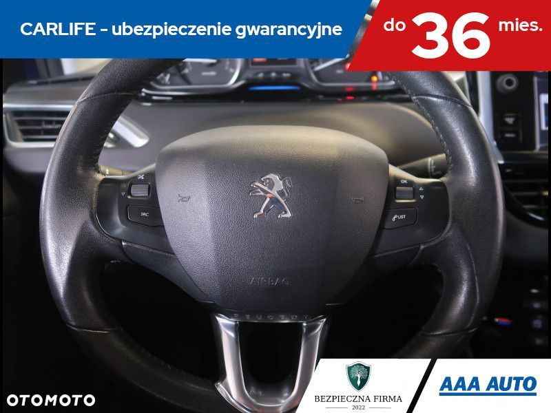 Peugeot 208 - 18