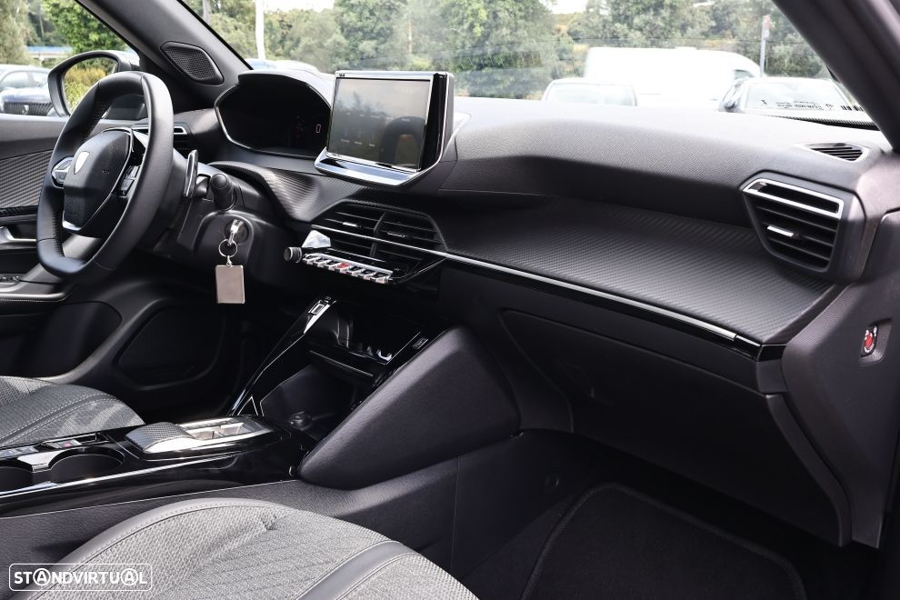 Peugeot 2008 1.2 Hybrid Allure e-DCS6 - 15
