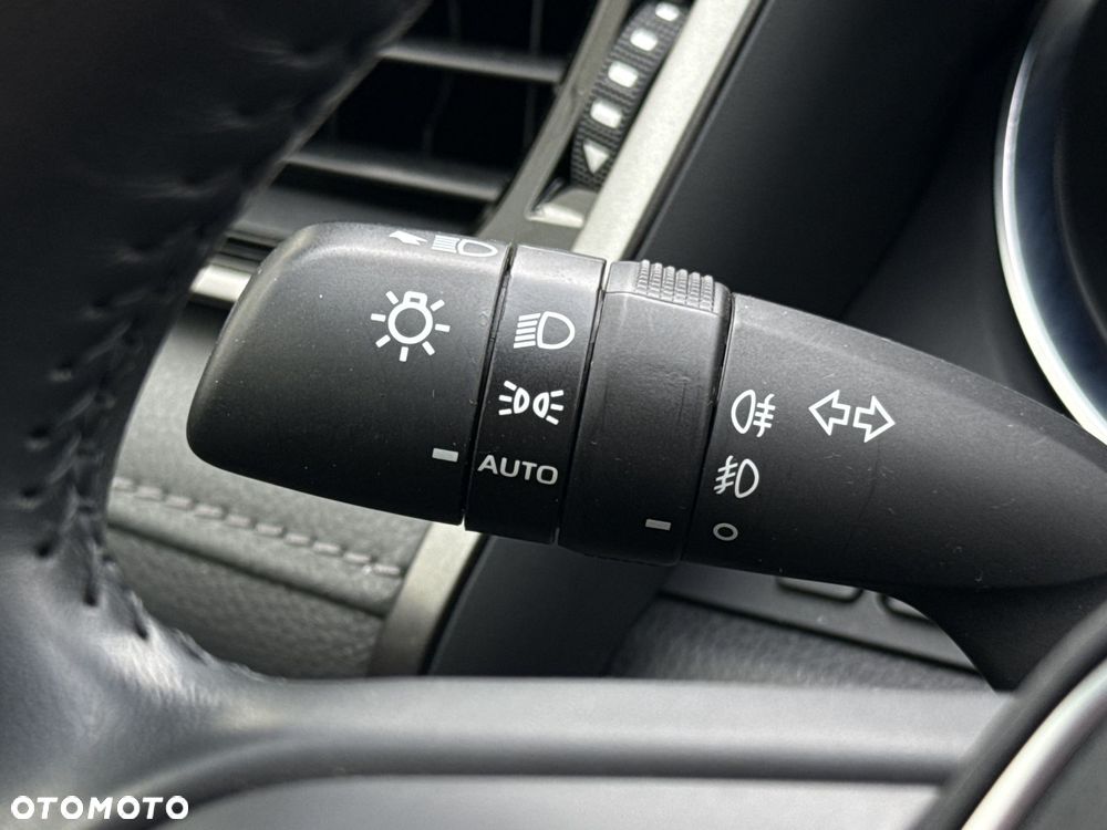 Toyota Camry 2.5 Hybrid Comfort CVT - 19