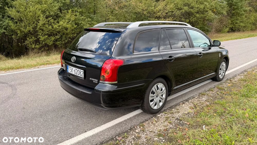 Toyota Avensis 2.2 D-4D Prestige - 8