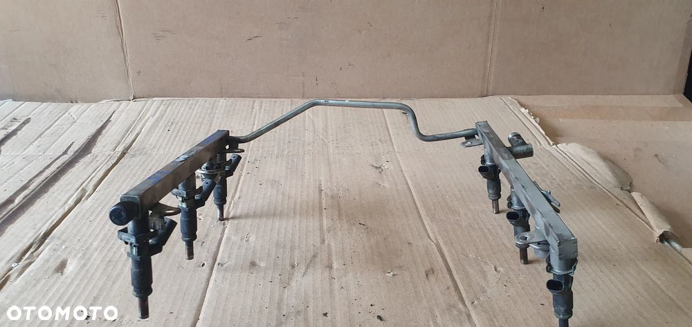 Listwa wtryskowa wtryski Mercedes ML W164 3.5 V6 A2720701395 - 3
