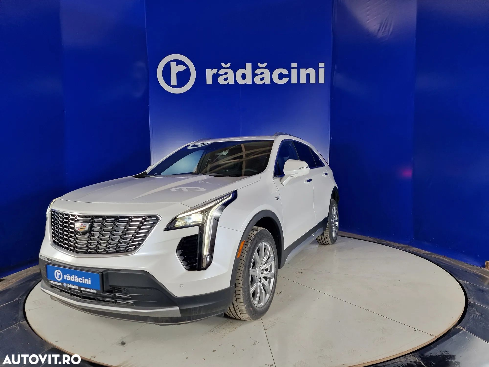 Cadillac XT4 350T AWD Premium Luxury - 1