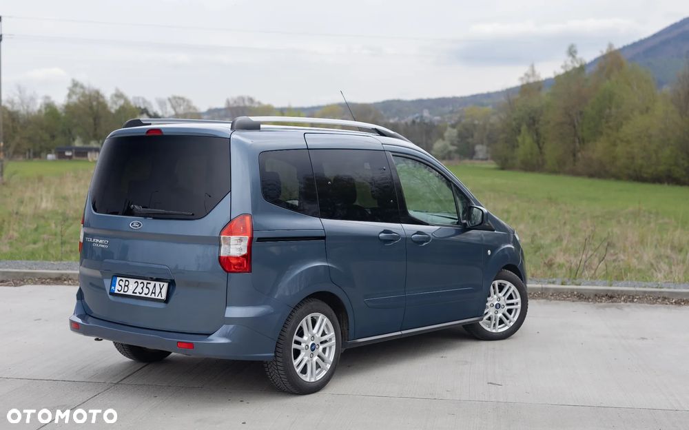 Ford Tourneo Courier - 8